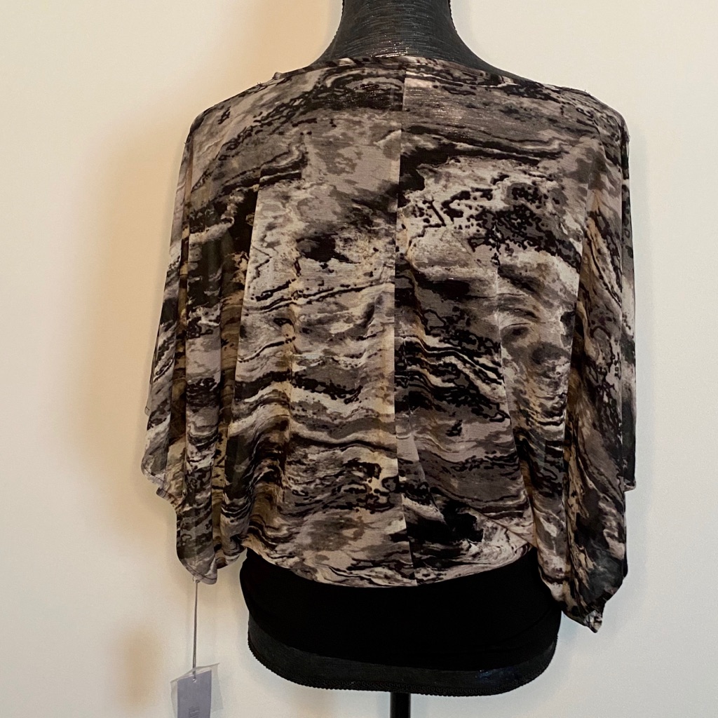 Nwt Jennifer Lopez Black/Cream Split Sleeve Top Xs — image 3 of 4